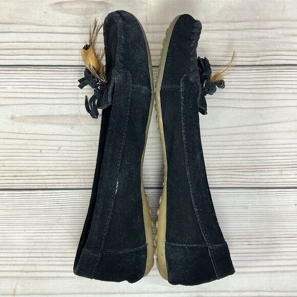 Minnetonka Moccasin Womens 7 Black Suede Leather Flats Feather Tassel Moc Loafer - Picture 8 of 14